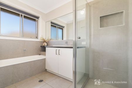 166 Ava Avenue, Thurgoona - Photo 3