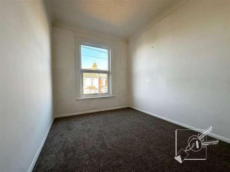 Pelham Road South, DA11 - Photo 4