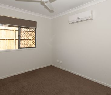 Comfortable Living in Convenient Location - Photo 3