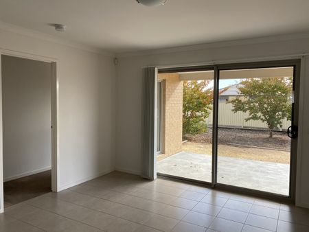 7 Edinburgh Court, SHEPPARTON VIC 3630 - Photo 4