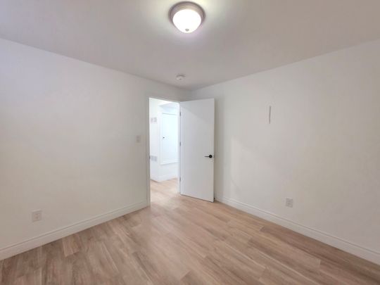 For Lease - 300 Albert Street Unit# Lower, Oshawa, Ontario - Photo 1