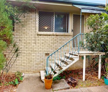 GREAT LOCATION - WALK TO OXFORD STREEET - Photo 3