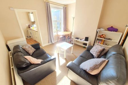 Bury Street - Photo 2