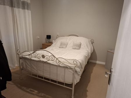 1 bedroom ground floor flat to rent - Photo 2