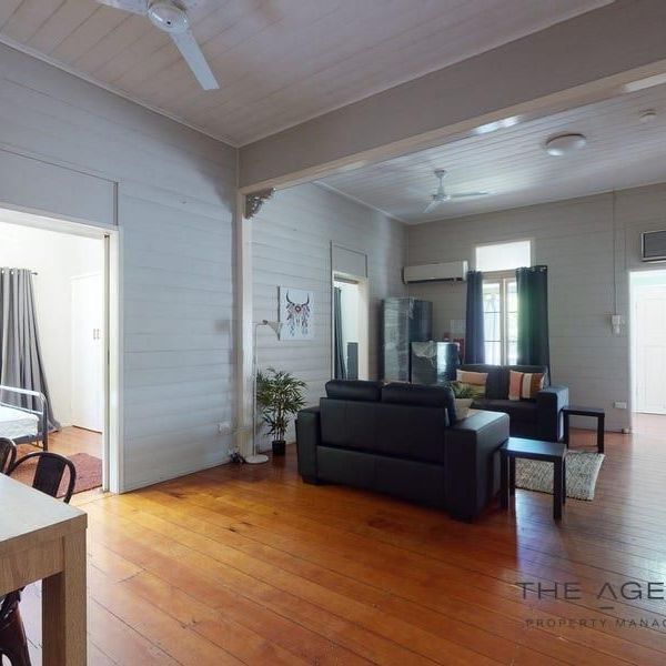 Rooms to Rent in West Street! - Photo 1