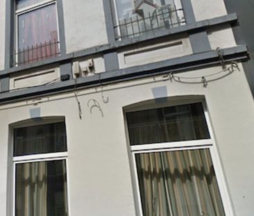 Studio met slaaphoek te huur in Charleroi voor € 690 met 1 slaapkamer - Photo 1
