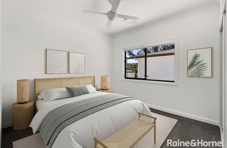 MODERN TOWNHOUSE IN QUIET COMPLEX - Photo 3