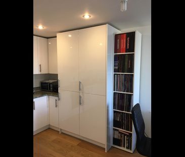 1 Bed Flat, Fulneck Pl, E1 - Photo 6