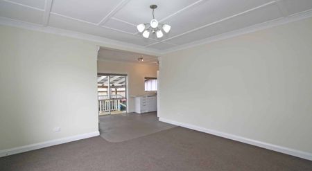 Well Presented In A Superb Location - Photo 5