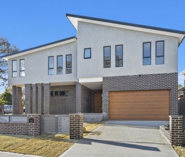 Contemporary Four-Bedroom Duplex in a Prime Menai Location - Photo 4