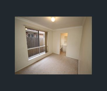 3 Bedroom Home in Sunnybank Hills - Photo 6