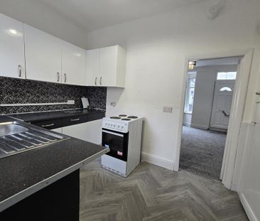 2 bedroom terraced house to rent - Photo 6