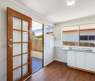 21 Ethel Street, NEWTOWN - Photo 1