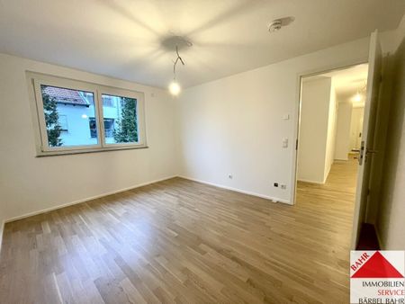 Großzügige 4-Zimmer-Wohnung im Herzen von Maichingen! - Photo 5