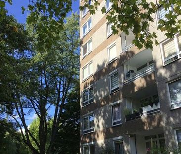 Praktische 4-Raum-Wohnung mit Balkon! - Foto 1