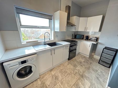 1 bedroom flat to rent - Photo 5