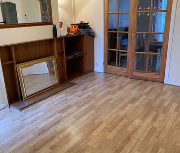 3 Bed Semi-Detached House, Norham Avenue, SO16 - Photo 4