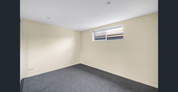 Ground-Level Duplex Living in Florida Gardens - Photo 1