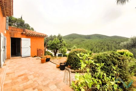 Maison individuelle avec piscine La Londe-les-Maures / sec - Photo 4