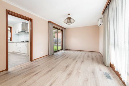 Fully Renovated Unit in the Heart of Mount Waverley - Photo 5