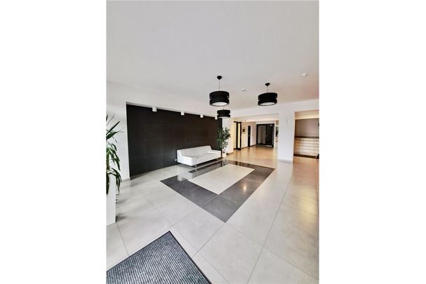 Komfortowe Mieszkanie - Wynajem ze strefą SPA - Photo 1