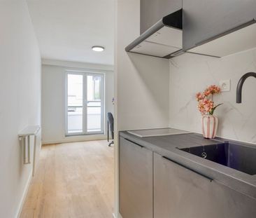 Bus 42 - Frans Ackermanstraat 22 - Foto 4