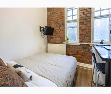 Classic Room (Stilted Bed) - Photo 6