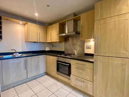1 bedroom flat to rent - Photo 4