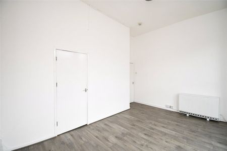 Alexandra Road, CH43 4XX, Prenton - Photo 3