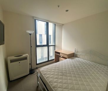 Modern and Convenient: Fully furnished 1 Bedroom Apartment for Stud... - Photo 3