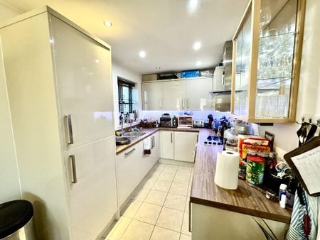 2 bedroom apartment to rent - Photo 3