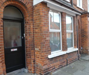 Flat 1, 2 Canterbury Street - Photo 5