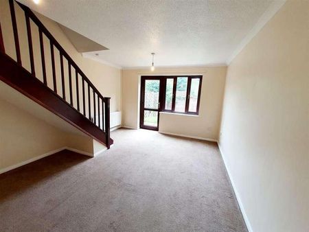 Arundel Court, Kettering, Northants, NN15 - Photo 2
