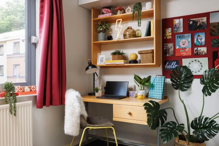 1 bedroom in a flat share to rent - Photo 5