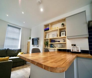 21 Fron Square - Photo 4