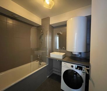 Location Appartement 2 pièces 37m² LILLE 59000 - Photo 5