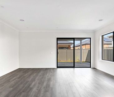 The Perfect Balance of Comfort & Class - Photo 5