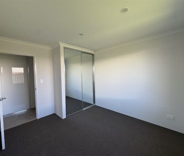 Brand-New 5x2 Family Home in Port Kennedy - Photo 1