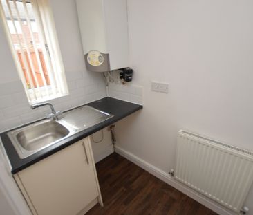 3 Bedroom End of Terrace - Photo 4