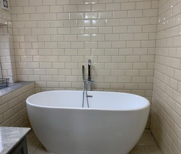 4 bedroom detached house to rent - Photo 3