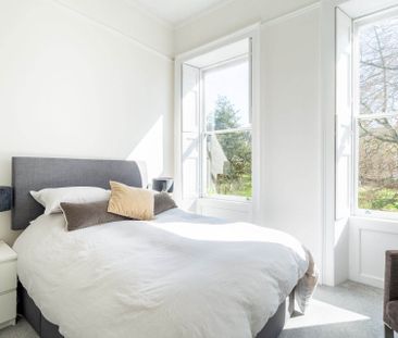 St James`s Square - Photo 3