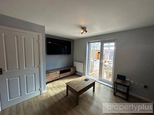 2 bedroom end of terrace house to rent - Photo 1