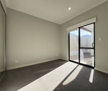 Modern Low-Maintenance Coastal Living - Photo 4