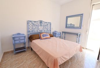 Adosado en la Regia . Temporada larga.