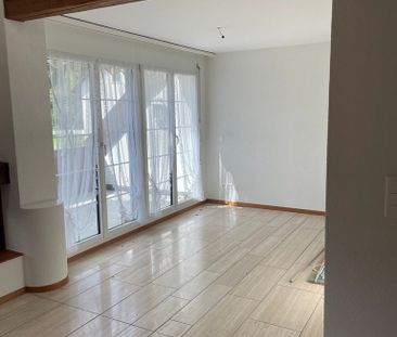Wir bieten eine grosszügig ausgestattete Wohnung an. - Photo 2