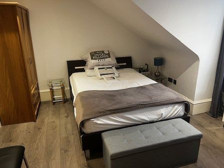 2 bedroom apartment to rent - Photo 5