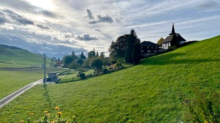 2½ Zimmer-Wohnung in Buchen (BE), möbliert, auf Zeit - Photo 2