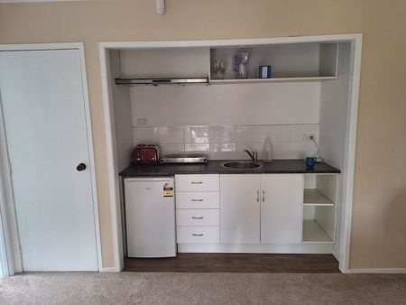Chic 2BR Flat with Pool in Browns Bay! - Photo 3