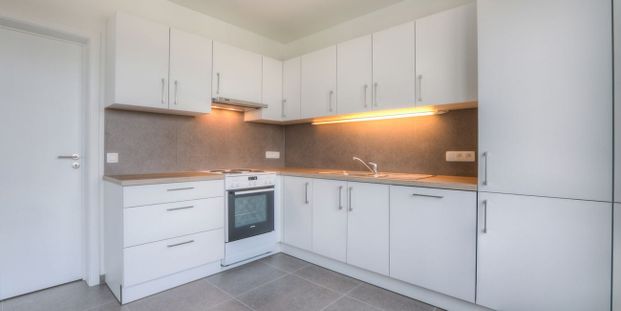 Appartement te huur in Eeklo voor € 895 met 2 slaapkamers - Photo 1