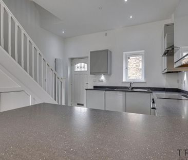 4 bedroom townhouse to rent - Photo 6